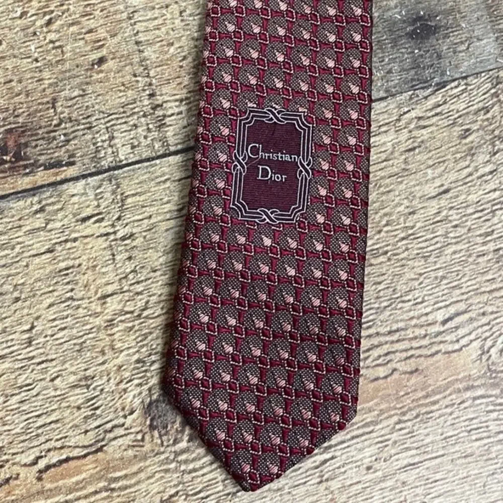 Christian Dior Paris 100% Soie Silk Tie Maroon Red Pattern